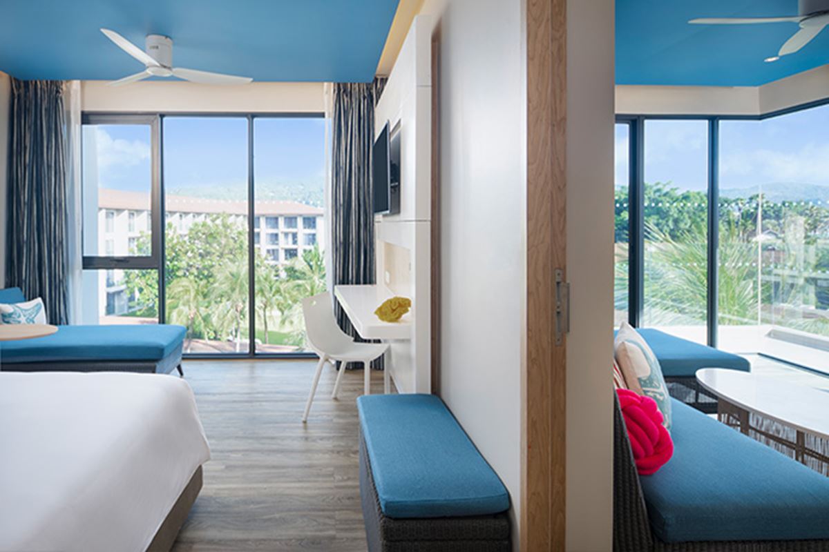 One Bedroom Suite Pool Balcony - OZO פוקט (OZO Phuket)