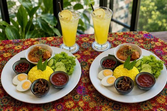 60th Anniversary - Nasi Royale Chicken Rendang - OZO ג'ורג 'טאון פנאנג (OZO George Town Penang)