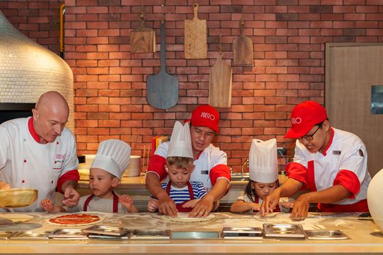 PREGO DIY Pizza Cooking Class - OZO פוקט (OZO Phuket)