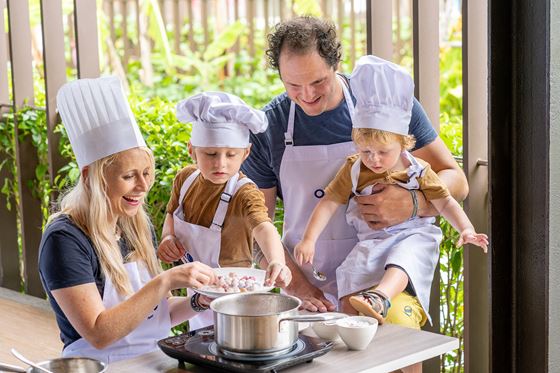 Family Cooking Class - OZO פוקט (OZO Phuket)
